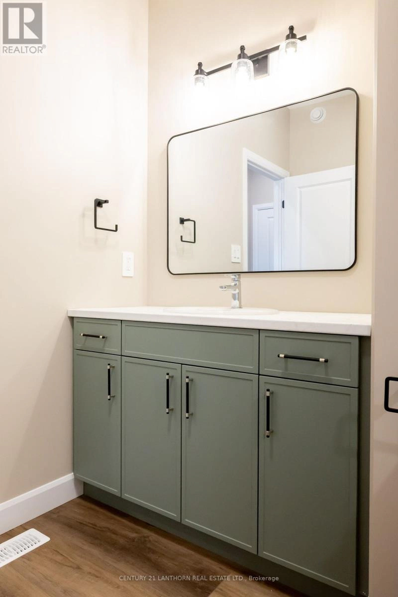 60 Hastings Park Drive, Belleville, Ontario  K8P 0H7 - Photo 21 - X12396269