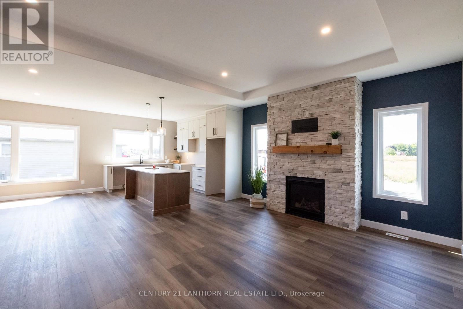 60 Hastings Park Drive, Belleville, Ontario  K8P 0H7 - Photo 7 - X12396269