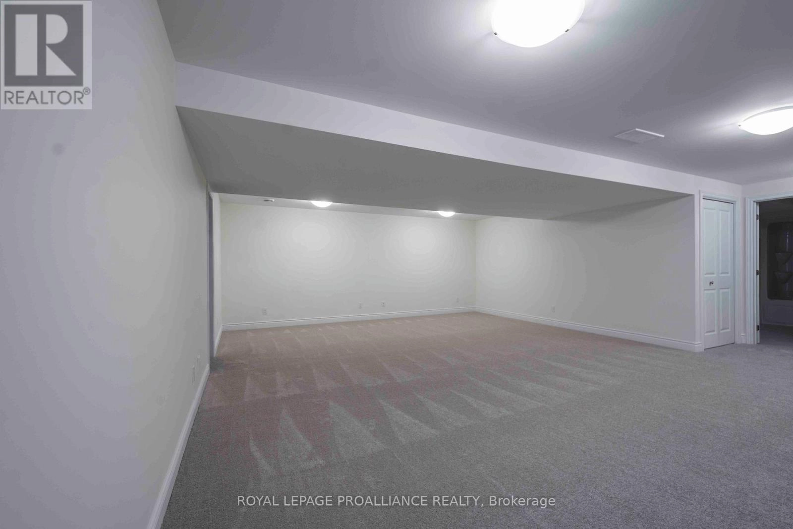 121 Farrington Crescent, Prince Edward County, Ontario  K0K 2T0 - Photo 18 - X12534456