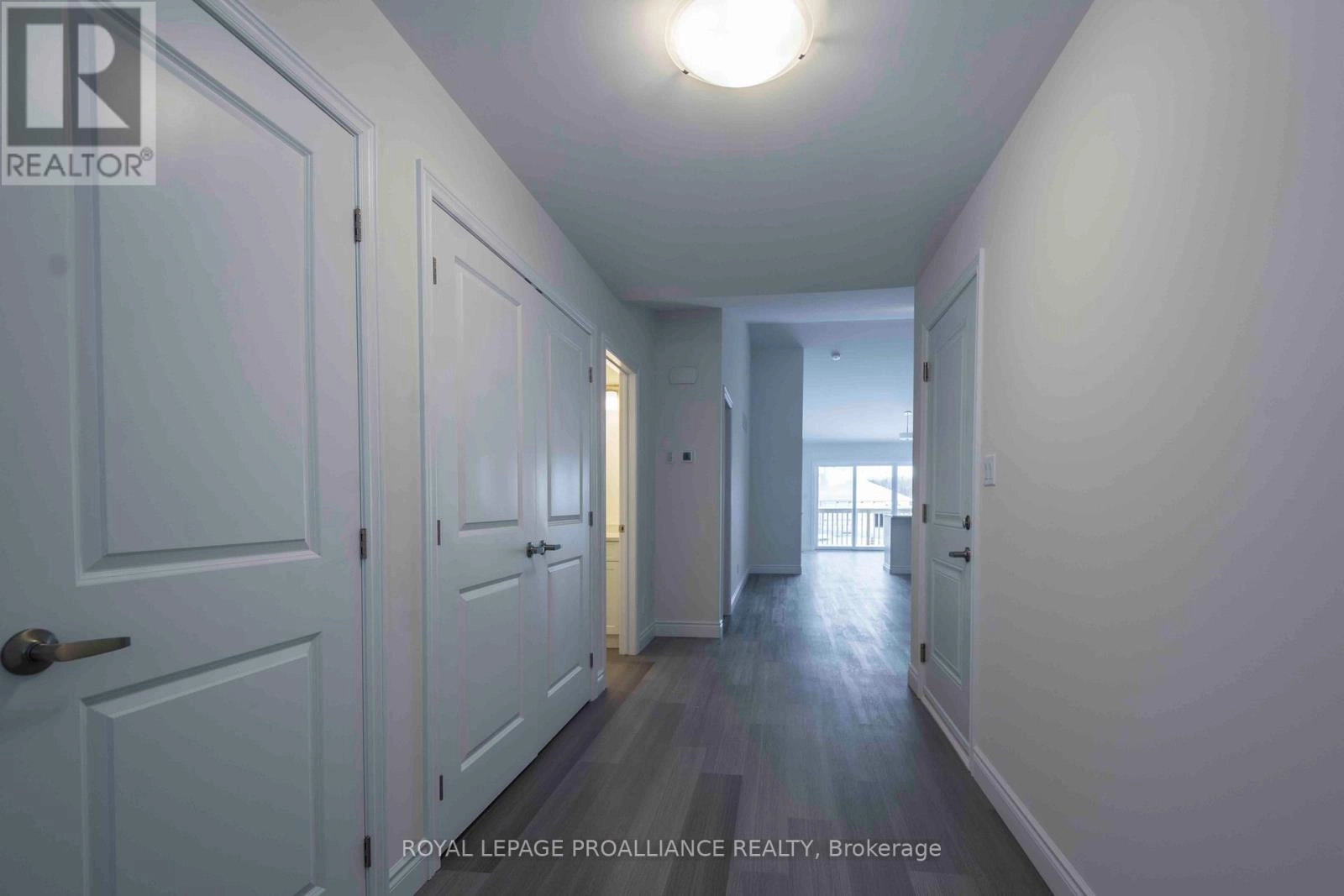 121 Farrington Crescent, Prince Edward County, Ontario  K0K 2T0 - Photo 3 - X12534456