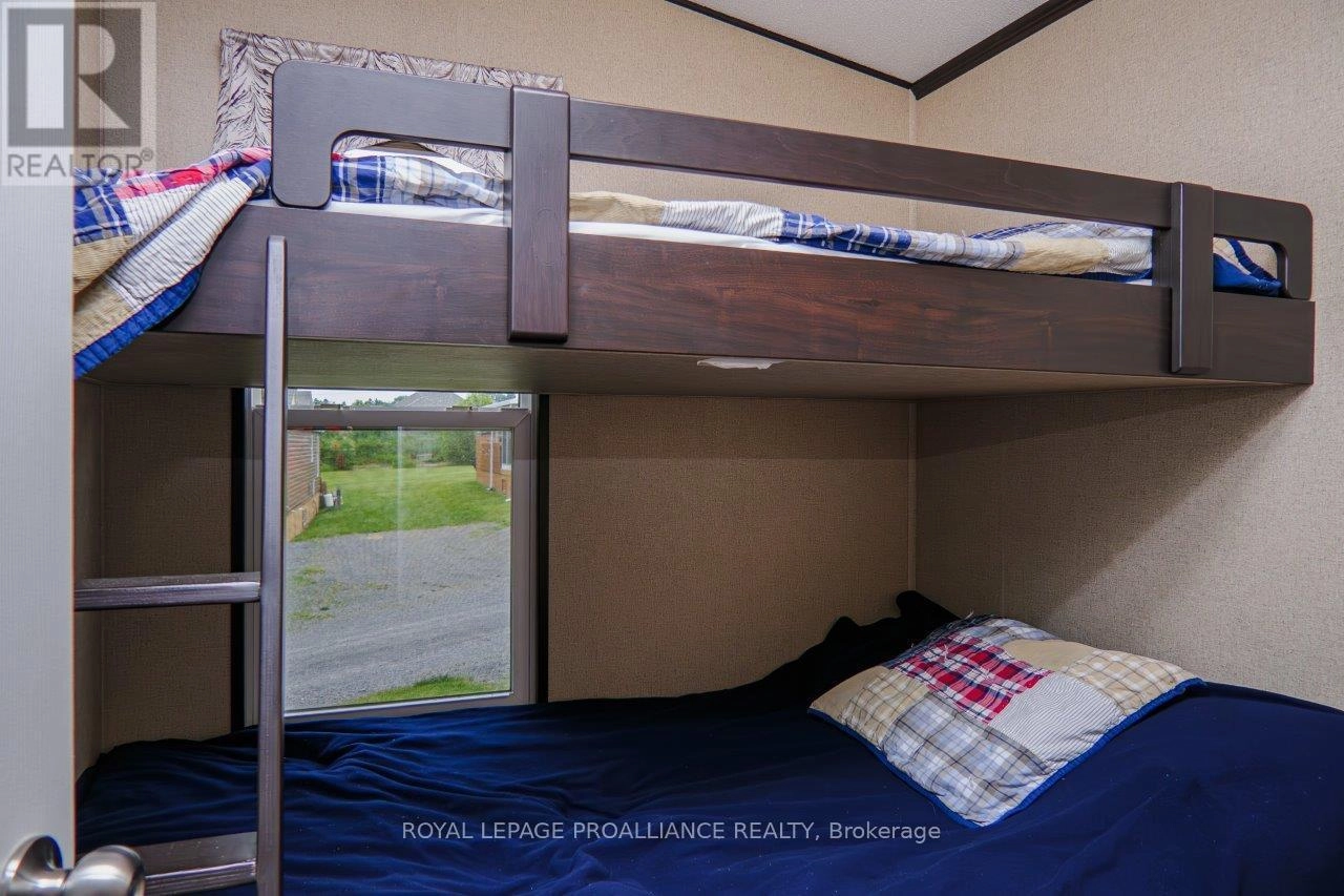 486 Cty Rd 18-12 Park Meadow Lane, Prince Edward County, Ontario  K0K 1P0 - Photo 11 - X12536902