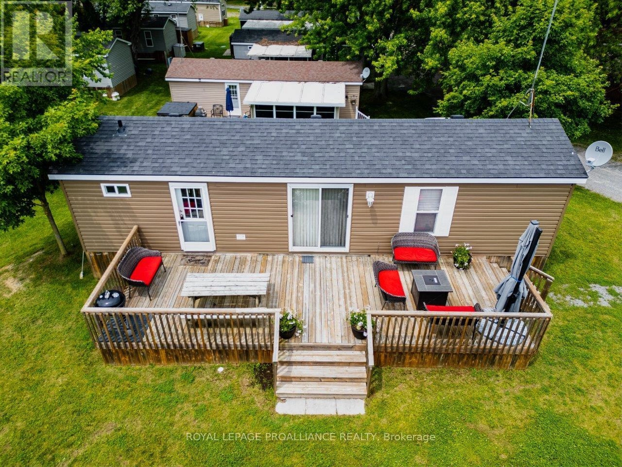 486 Cty Rd 18-12 Park Meadow Lane, Prince Edward County, Ontario  K0K 1P0 - Photo 21 - X12536902