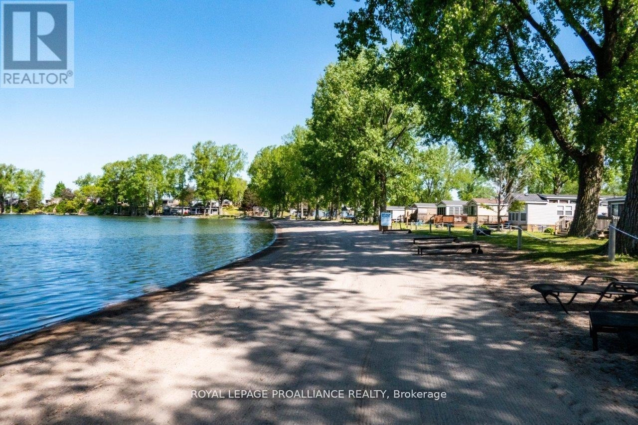 486 Cty Rd 18-12 Park Meadow Lane, Prince Edward County, Ontario  K0K 1P0 - Photo 23 - X12536902