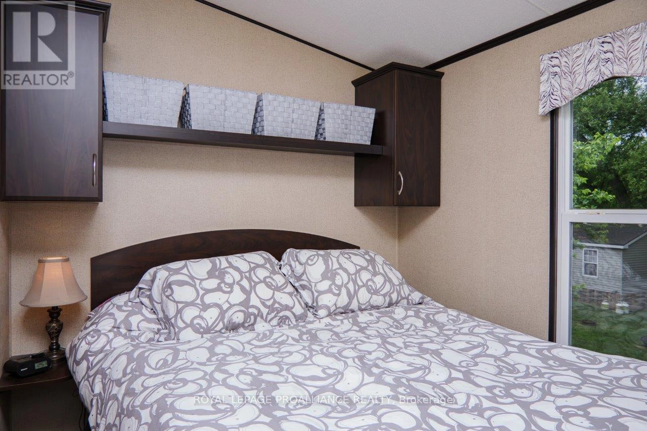 486 Cty Rd 18-12 Park Meadow Lane, Prince Edward County, Ontario  K0K 1P0 - Photo 9 - X12536902