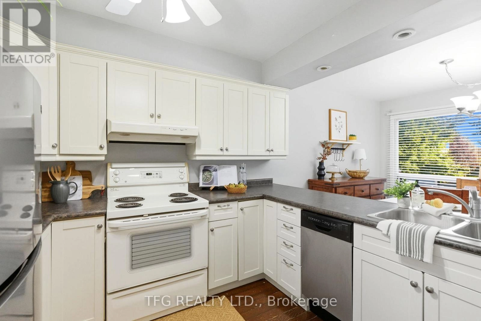 66 Parklane Circle, Clarington, Ontario L1C 3V9 - Photo 17 - E12537252