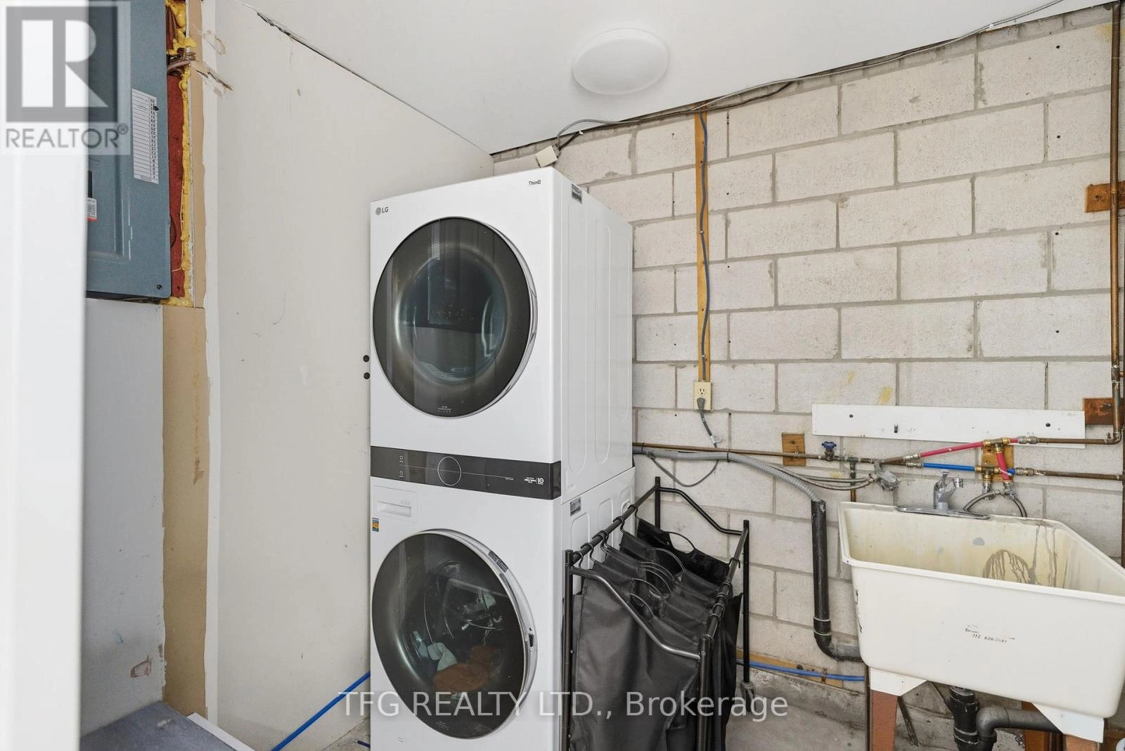 66 Parklane Circle, Clarington, Ontario L1C 3V9 - Photo 43 - E12537252