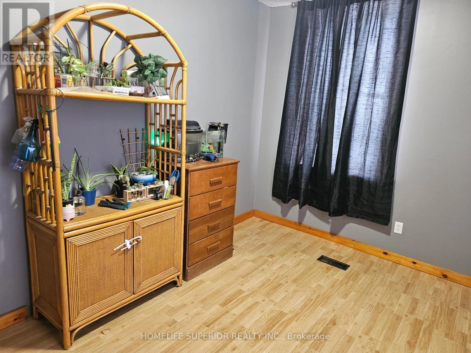 98 Paul Drive, Lanark Highlands, Ontario  K0G 1K0 - Photo 9 - X12399620