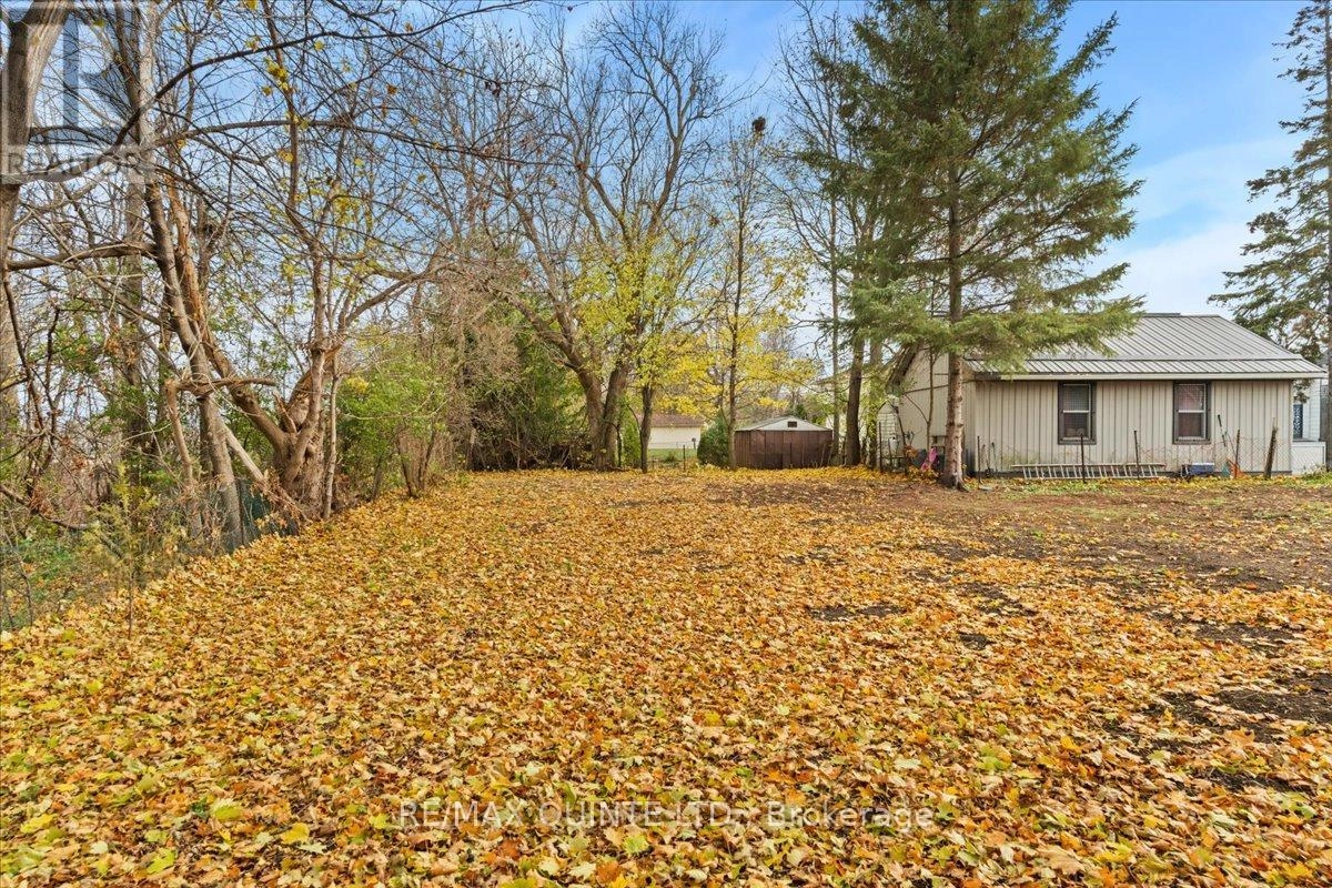 27 Purdy Street, Belleville, Ontario K8P 1Y8 - Photo 40 - X12555446