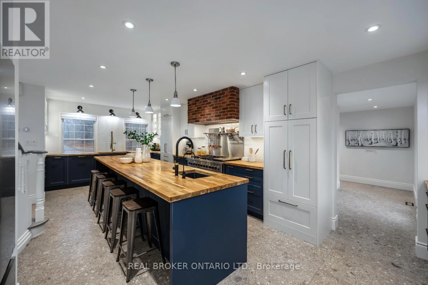 398 Sandy Hook Road, Kawartha Lakes, Ontario L0A 1K0 - Photo 10 - X12563490