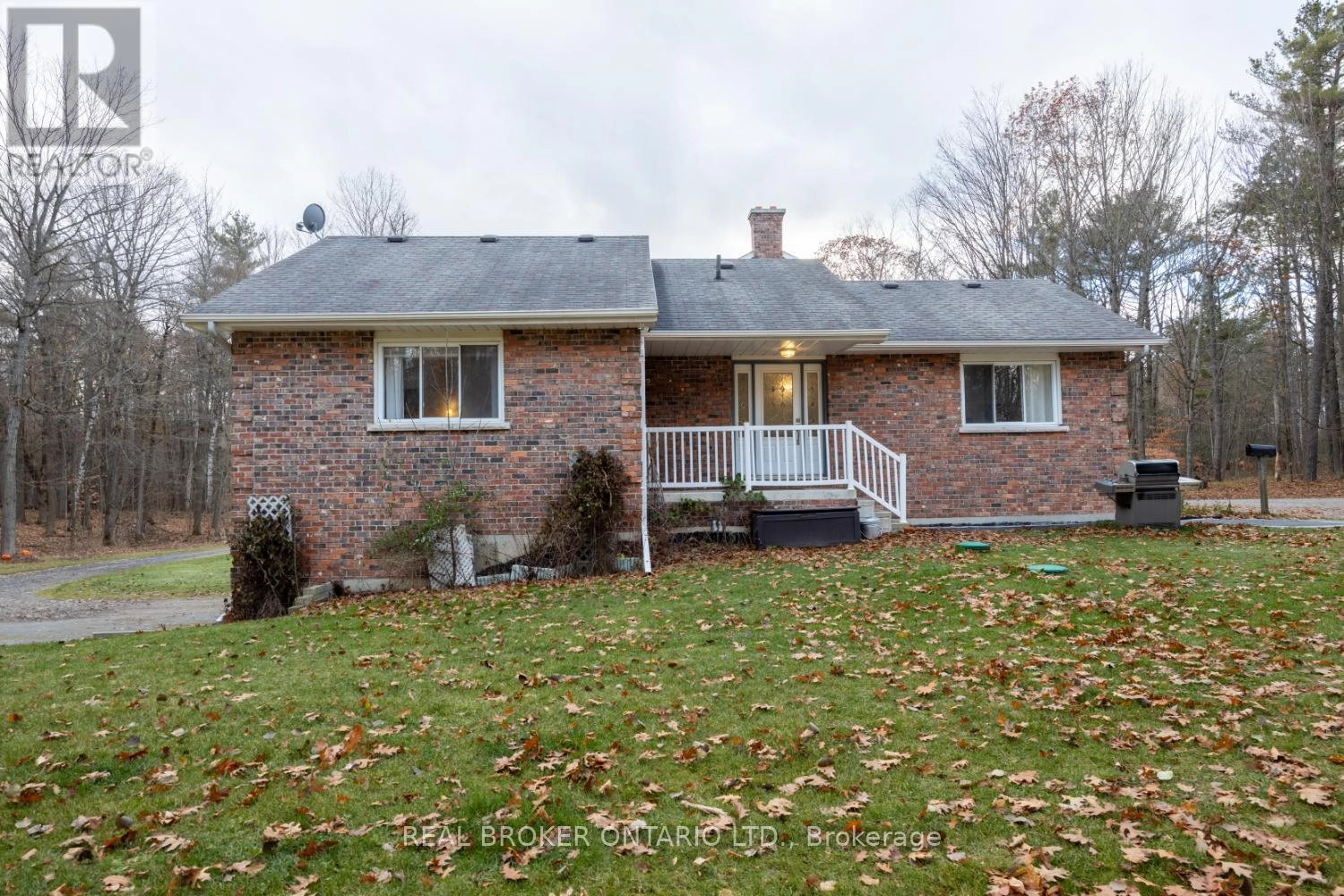 398 Sandy Hook Road, Kawartha Lakes, Ontario L0A 1K0 - Photo 34 - X12563490