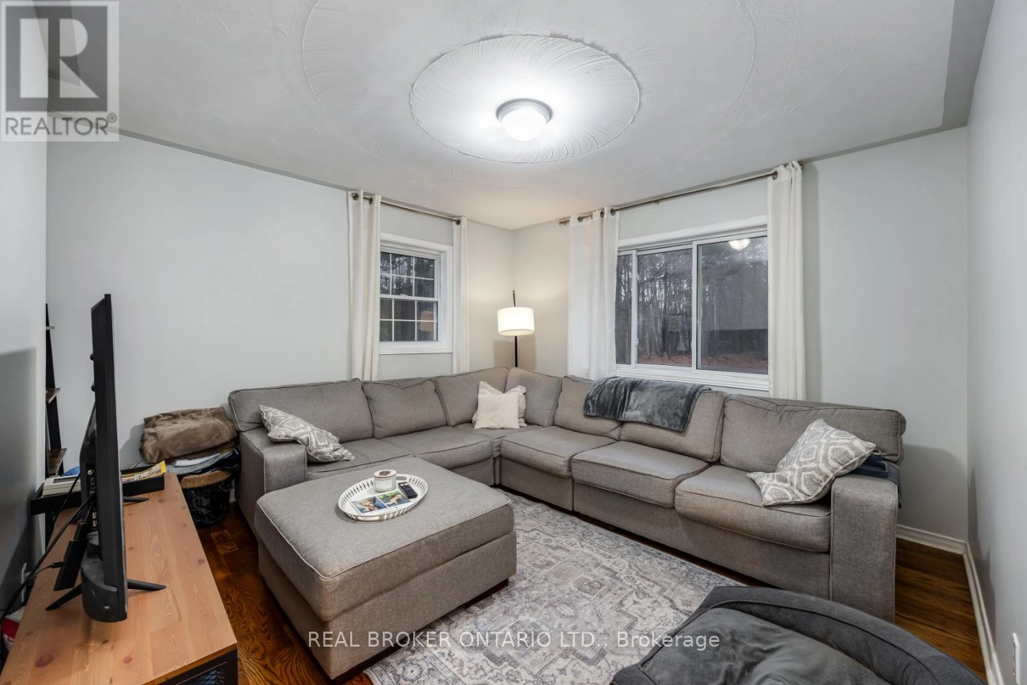 398 Sandy Hook Road, Kawartha Lakes, Ontario L0A 1K0 - Photo 38 - X12563490