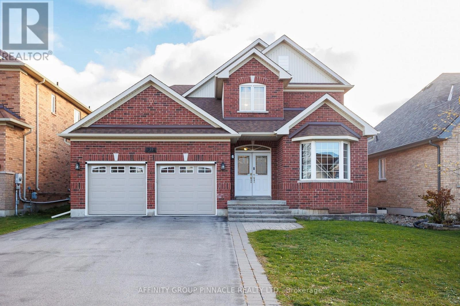 31 Ellis Crescent, Kawartha Lakes, Ontario  K9V 0A5 - Photo 1 - X12568208