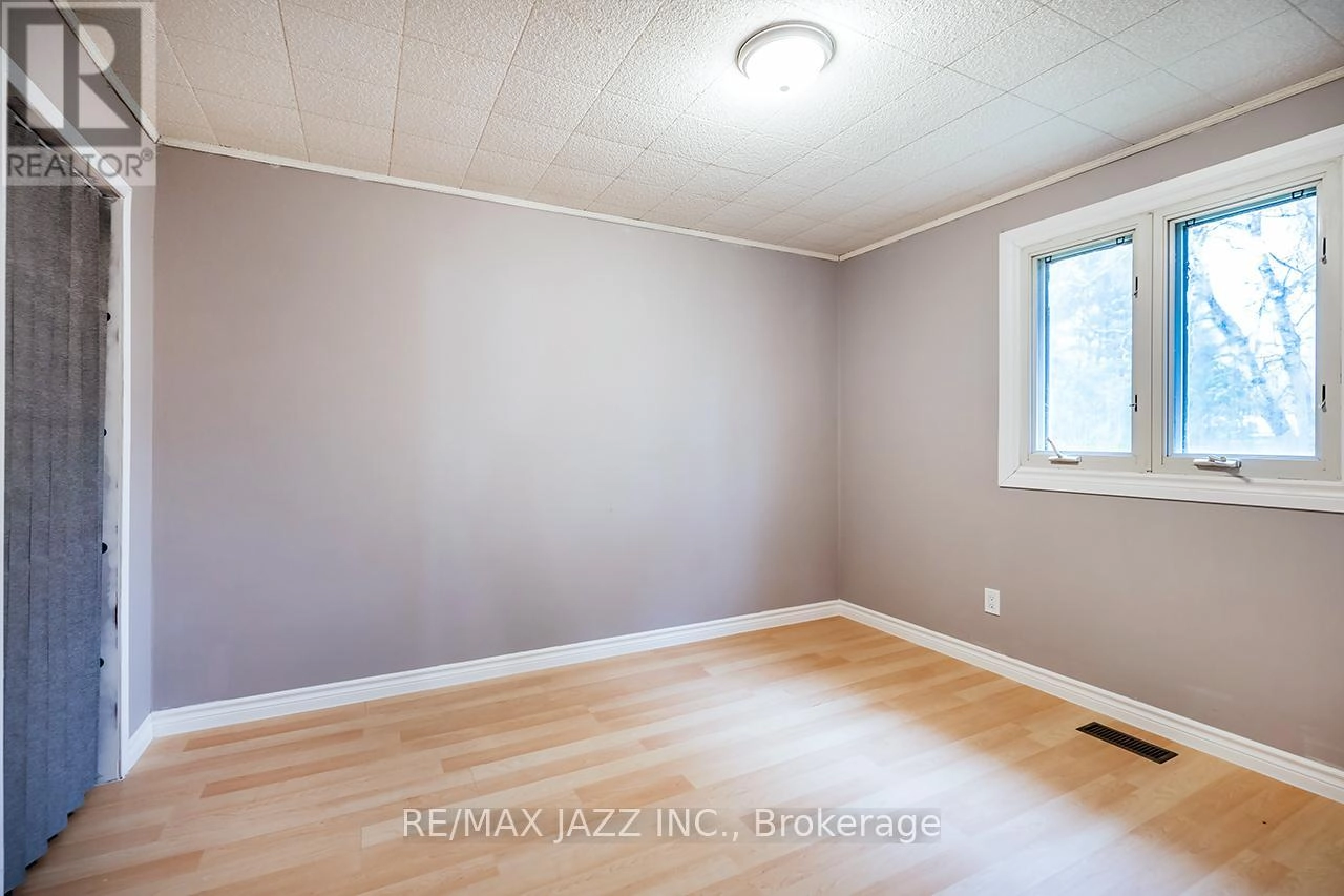 134 Day Drive, Kawartha Lakes, Ontario  L3V 6H5 - Photo 29 - X12568930