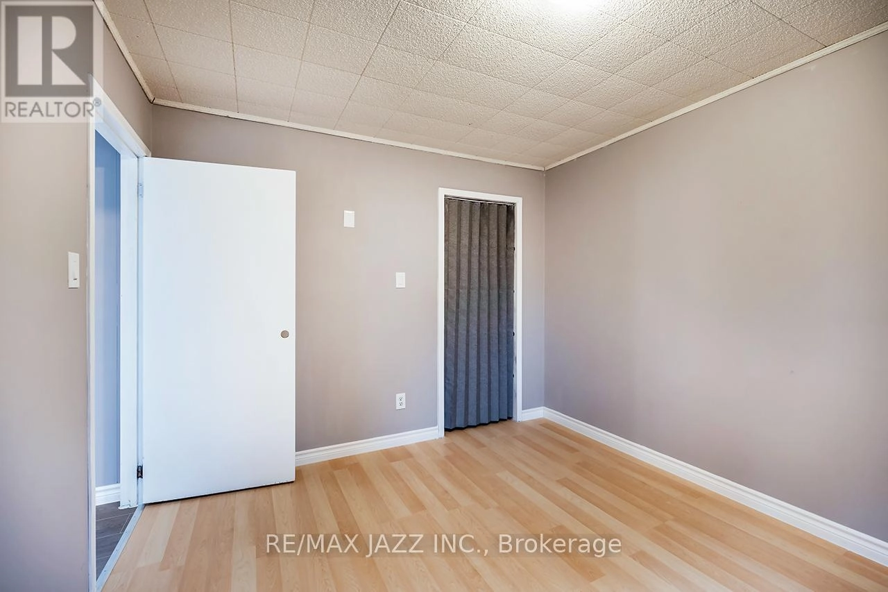 134 Day Drive, Kawartha Lakes, Ontario  L3V 6H5 - Photo 30 - X12568930