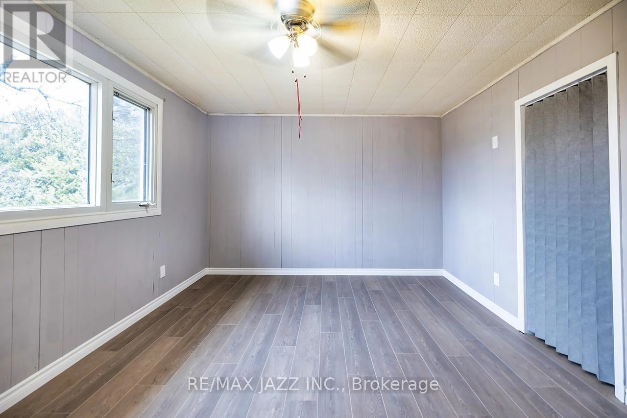 134 Day Drive, Kawartha Lakes, Ontario  L3V 6H5 - Photo 32 - X12568930