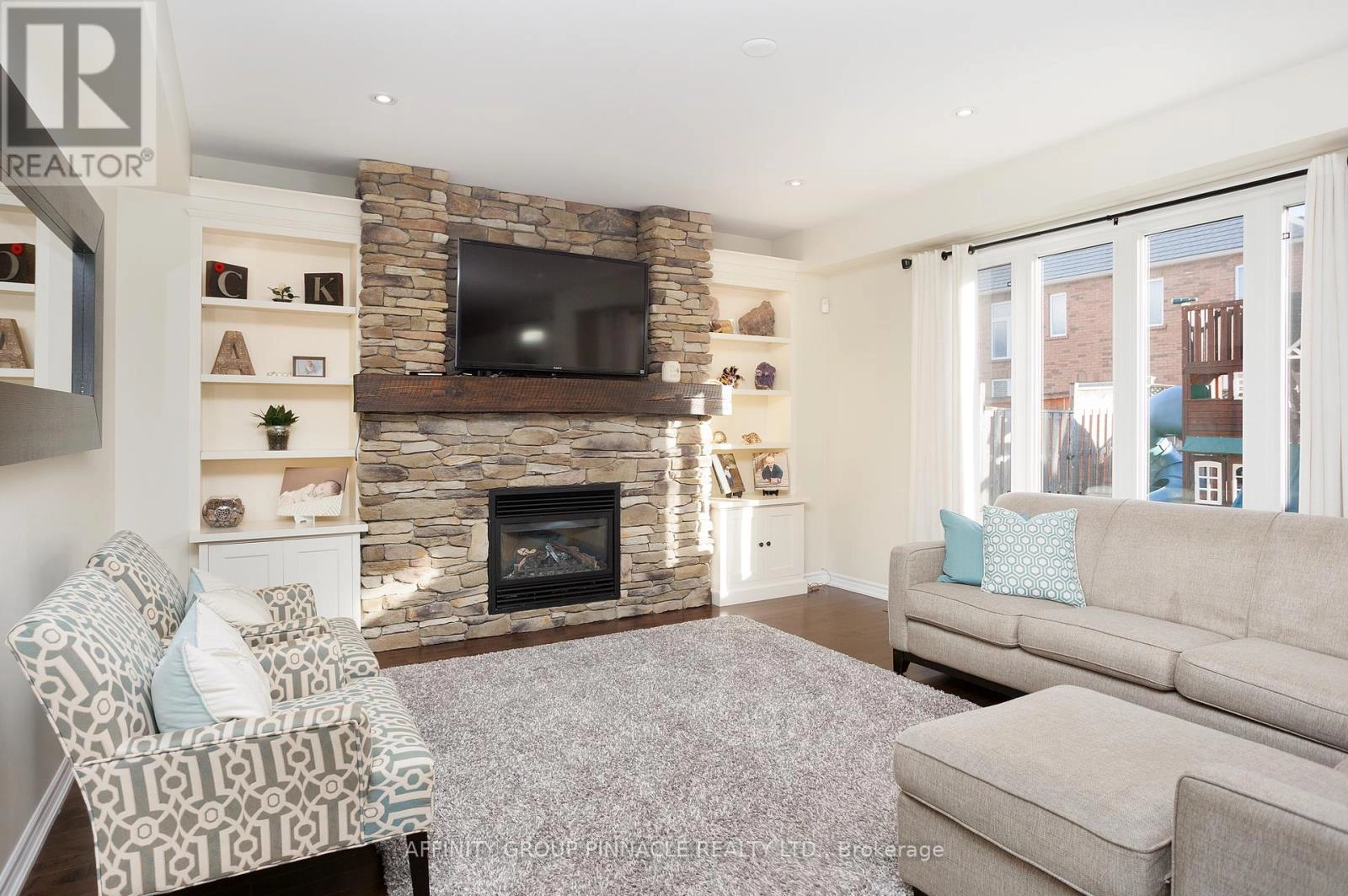 31 Ellis Crescent, Kawartha Lakes, Ontario  K9V 0A5 - Photo 13 - X12568208