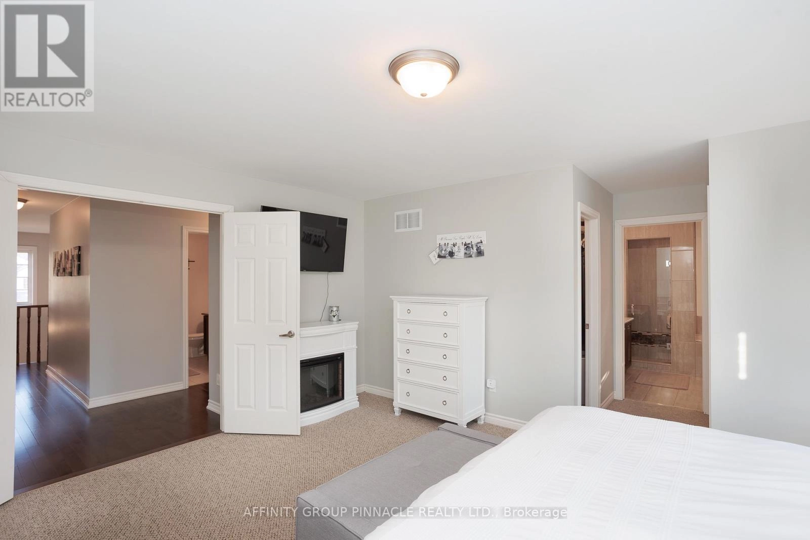 31 Ellis Crescent, Kawartha Lakes, Ontario  K9V 0A5 - Photo 23 - X12568208