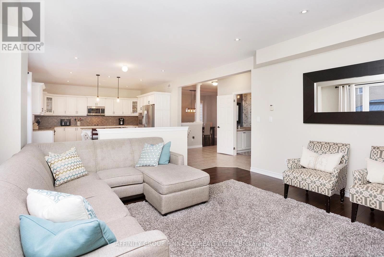 31 Ellis Crescent, Kawartha Lakes, Ontario  K9V 0A5 - Photo 16 - X12568208