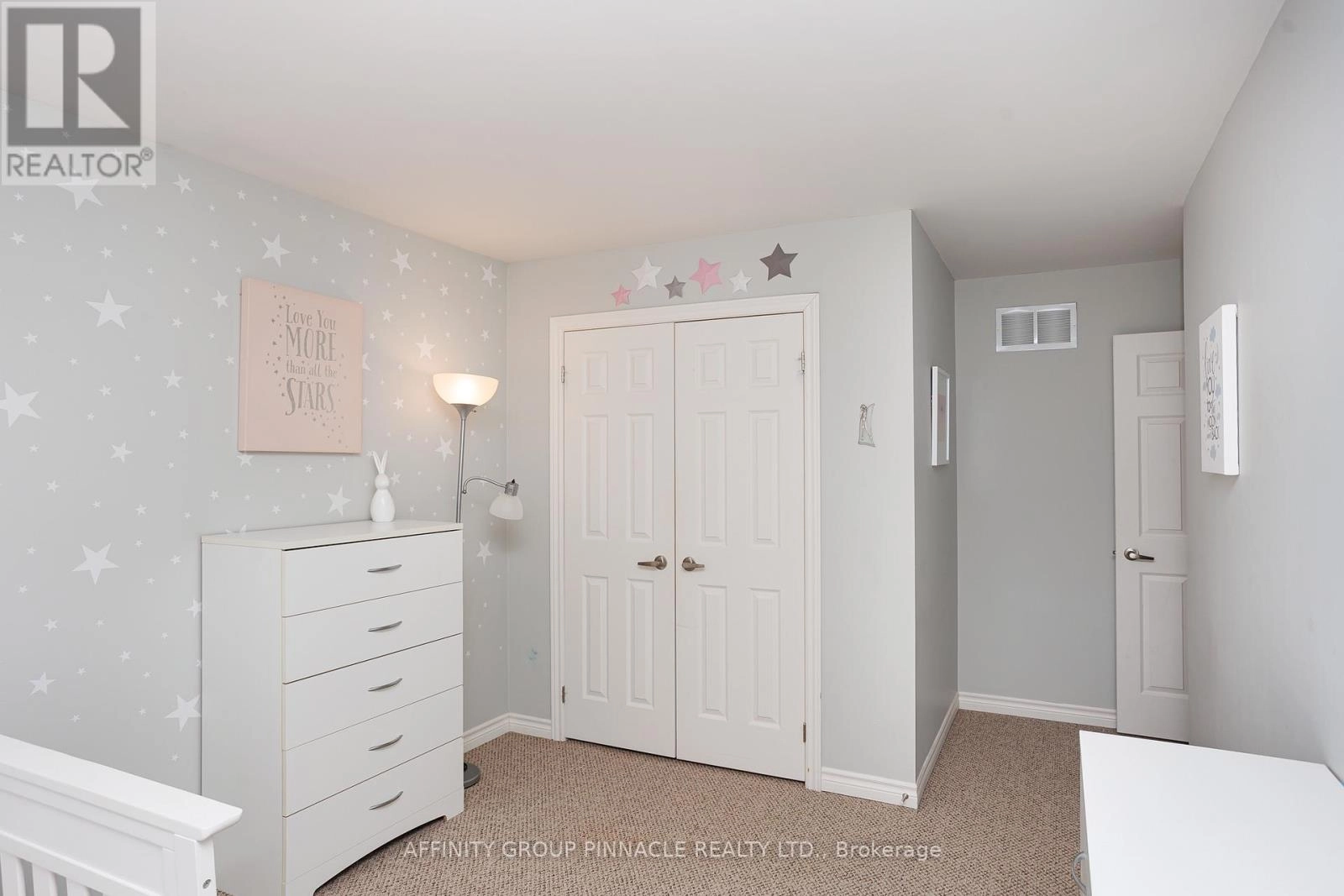 31 Ellis Crescent, Kawartha Lakes, Ontario  K9V 0A5 - Photo 27 - X12568208