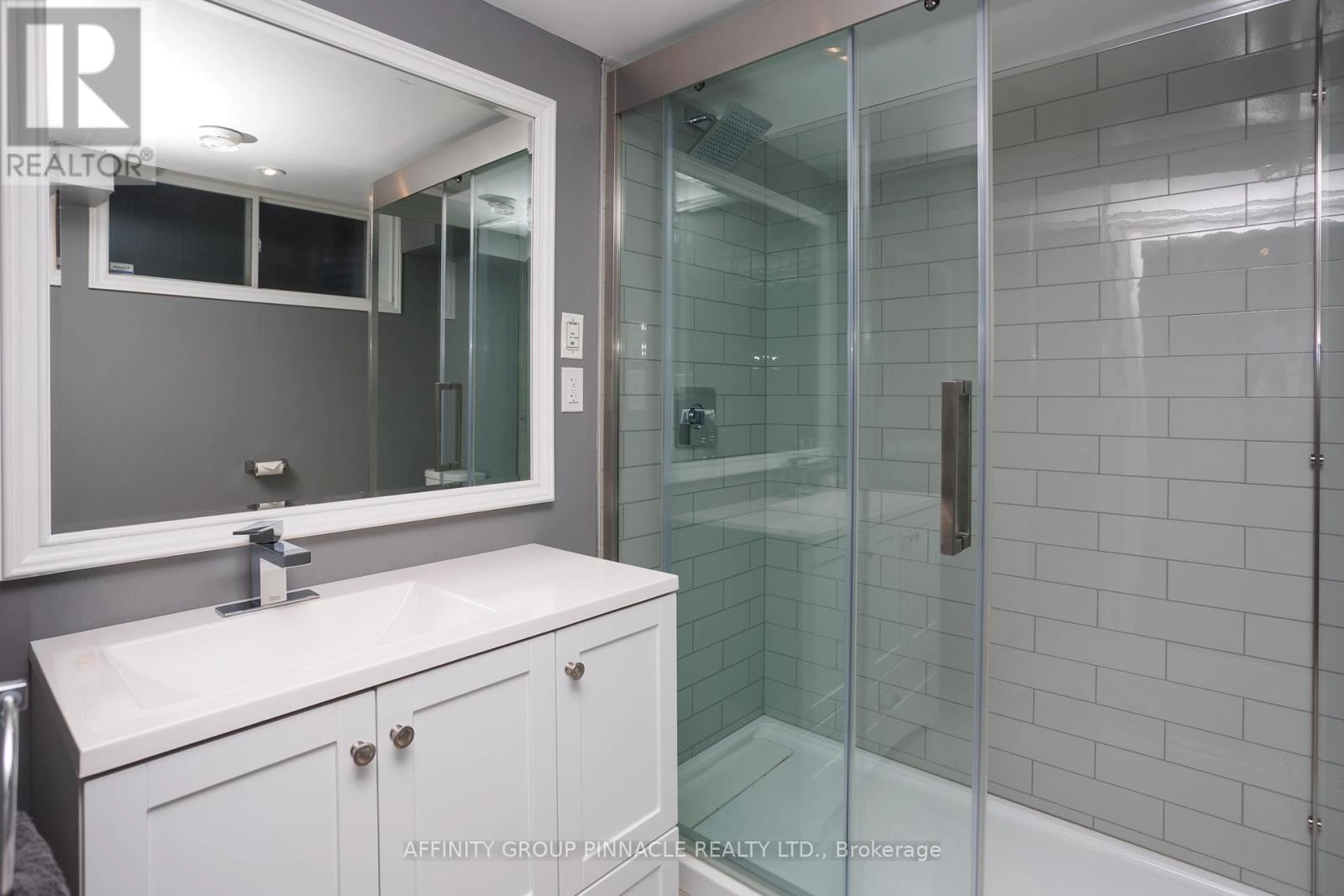 31 Ellis Crescent, Kawartha Lakes, Ontario  K9V 0A5 - Photo 42 - X12568208