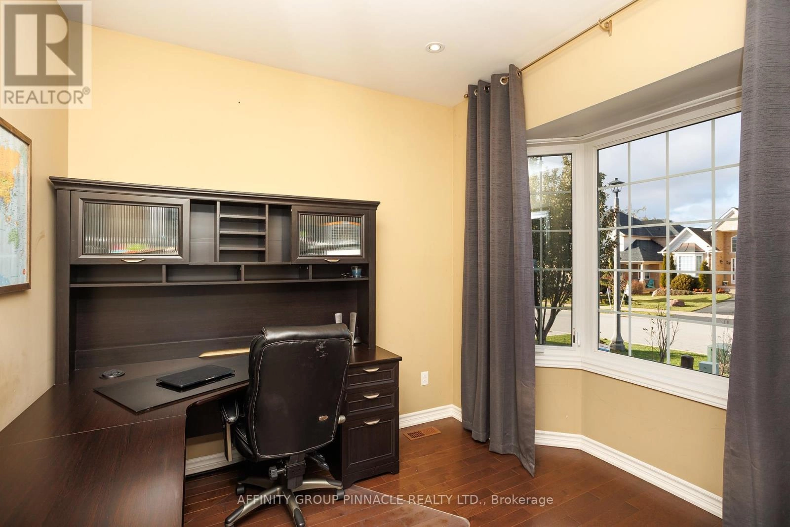 31 Ellis Crescent, Kawartha Lakes, Ontario  K9V 0A5 - Photo 36 - X12568208