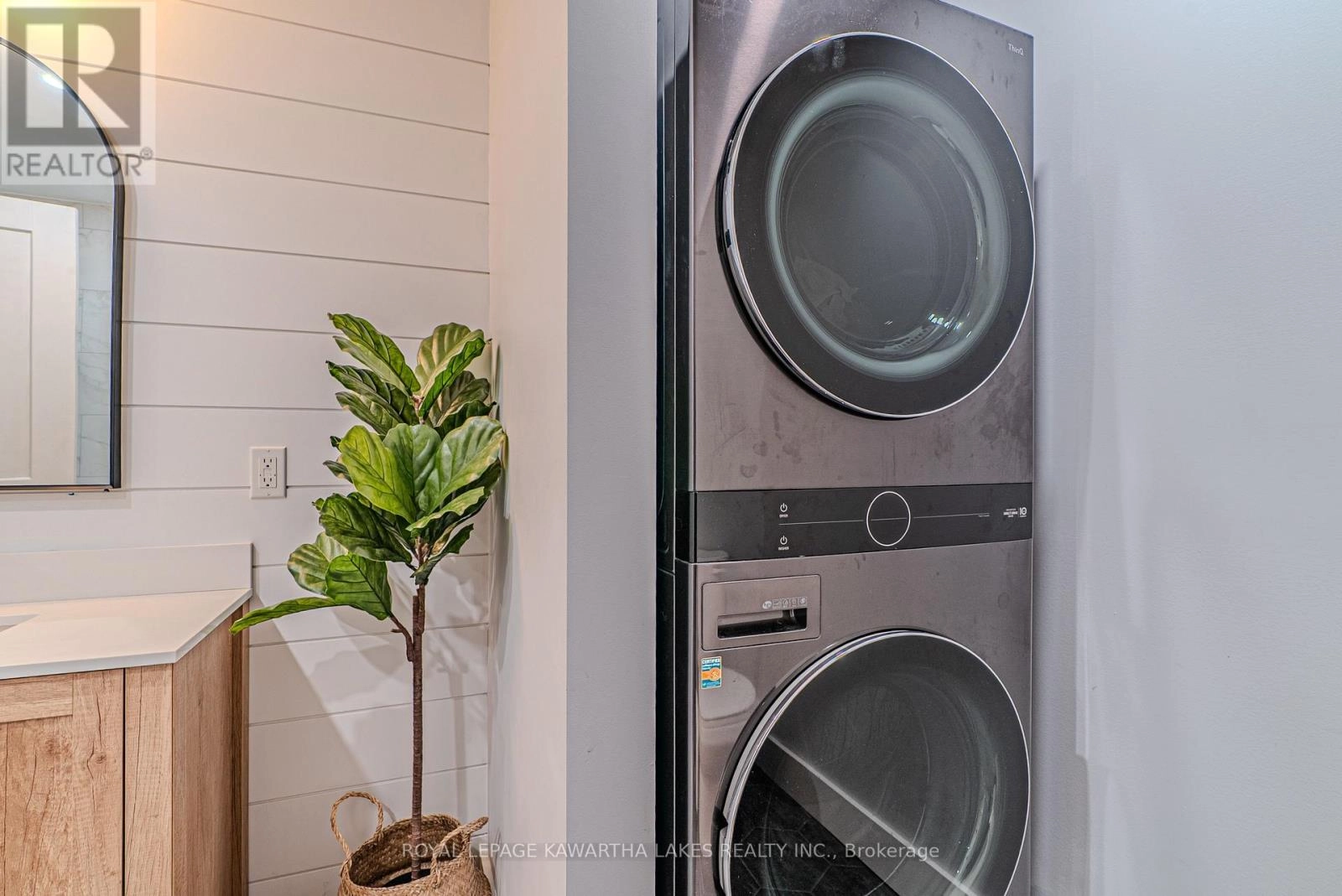 7 English Road, Kawartha Lakes, Ontario  K0M 2T0 - Photo 34 - X12571702