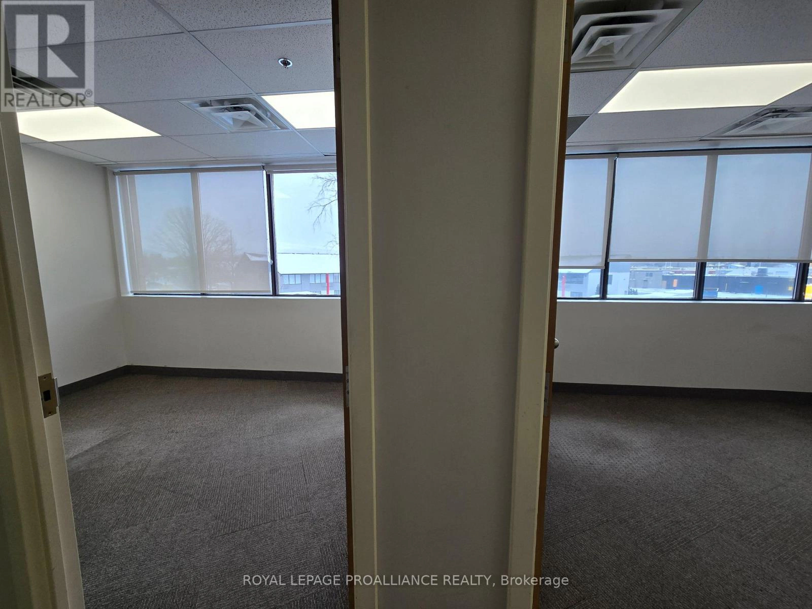 210 - 365 North Front Street N, Belleville, Ontario K8P 5A5 - Photo 19 - X12572806