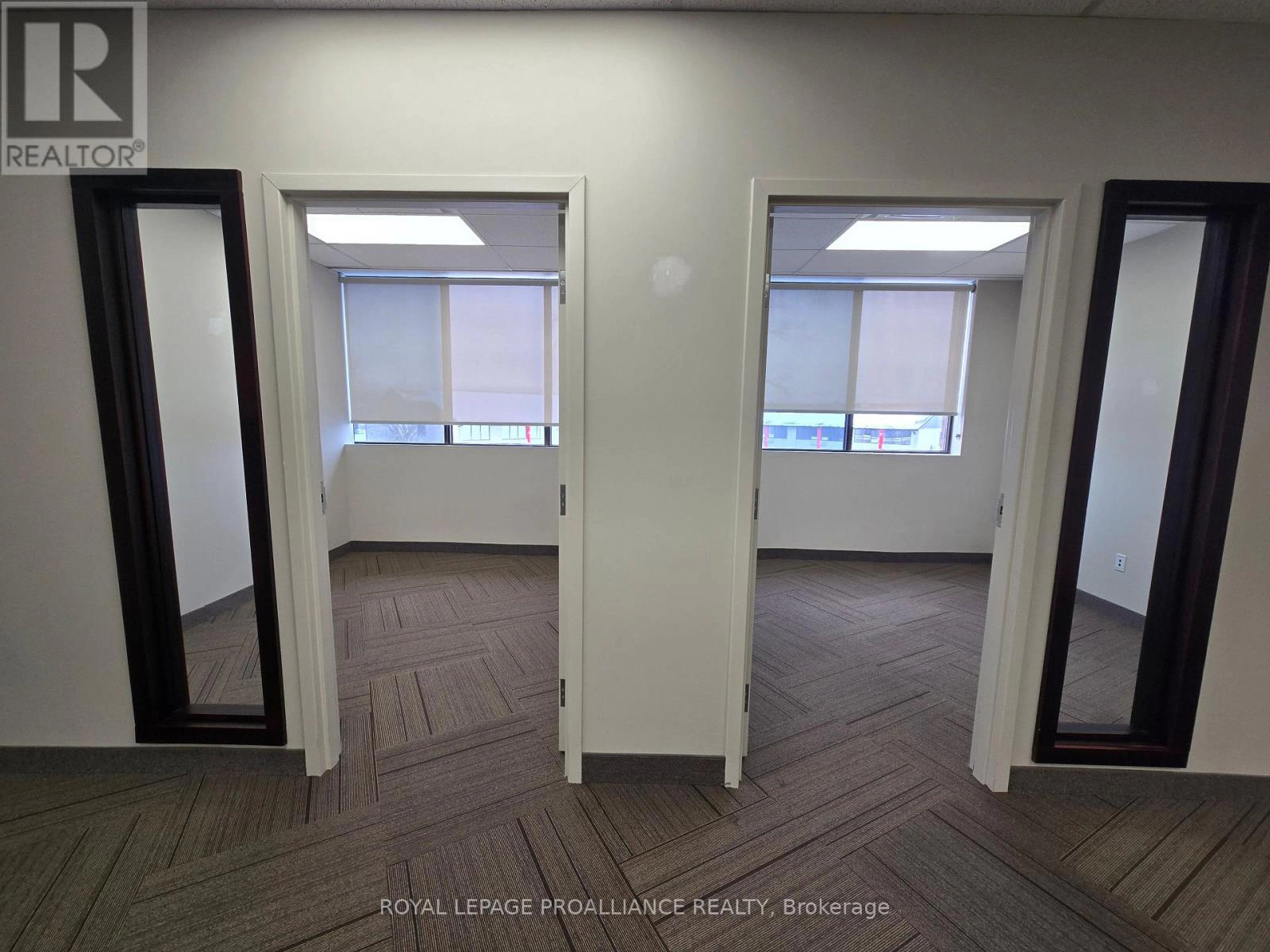 210 - 365 North Front Street N, Belleville, Ontario K8P 5A5 - Photo 23 - X12572806