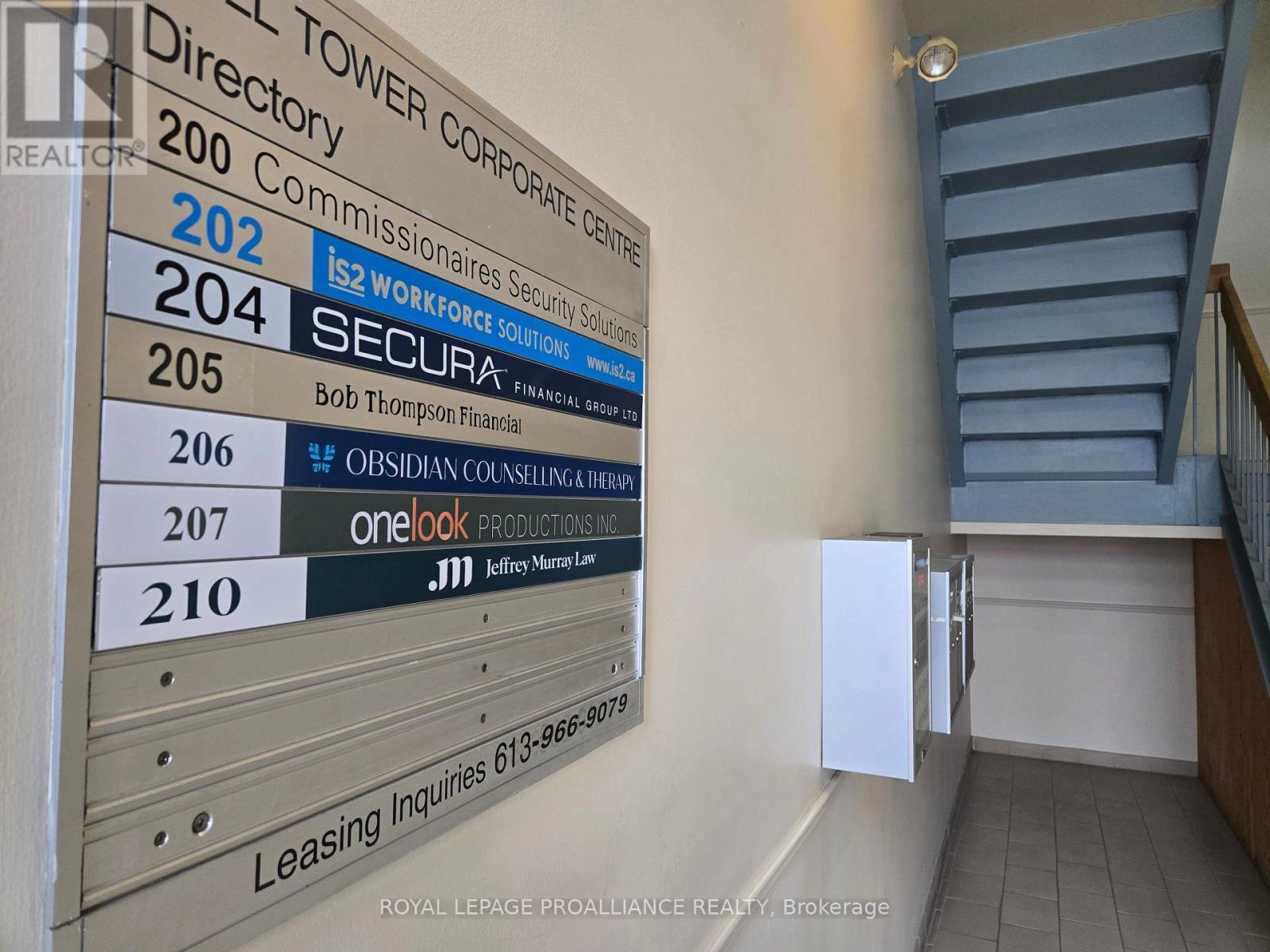 210 - 365 North Front Street N, Belleville, Ontario K8P 5A5 - Photo 3 - X12572806