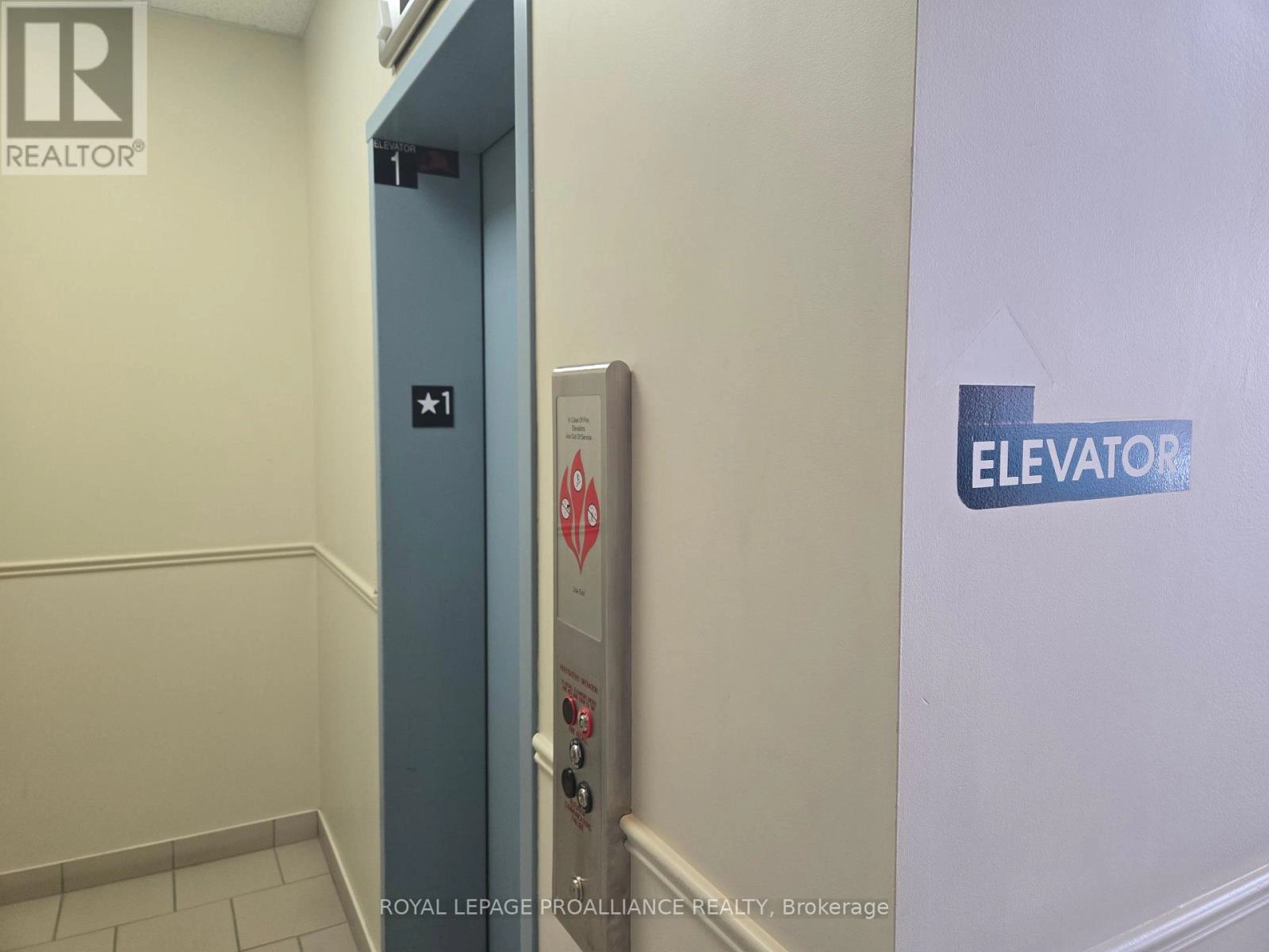 210 - 365 North Front Street N, Belleville, Ontario K8P 5A5 - Photo 4 - X12572806