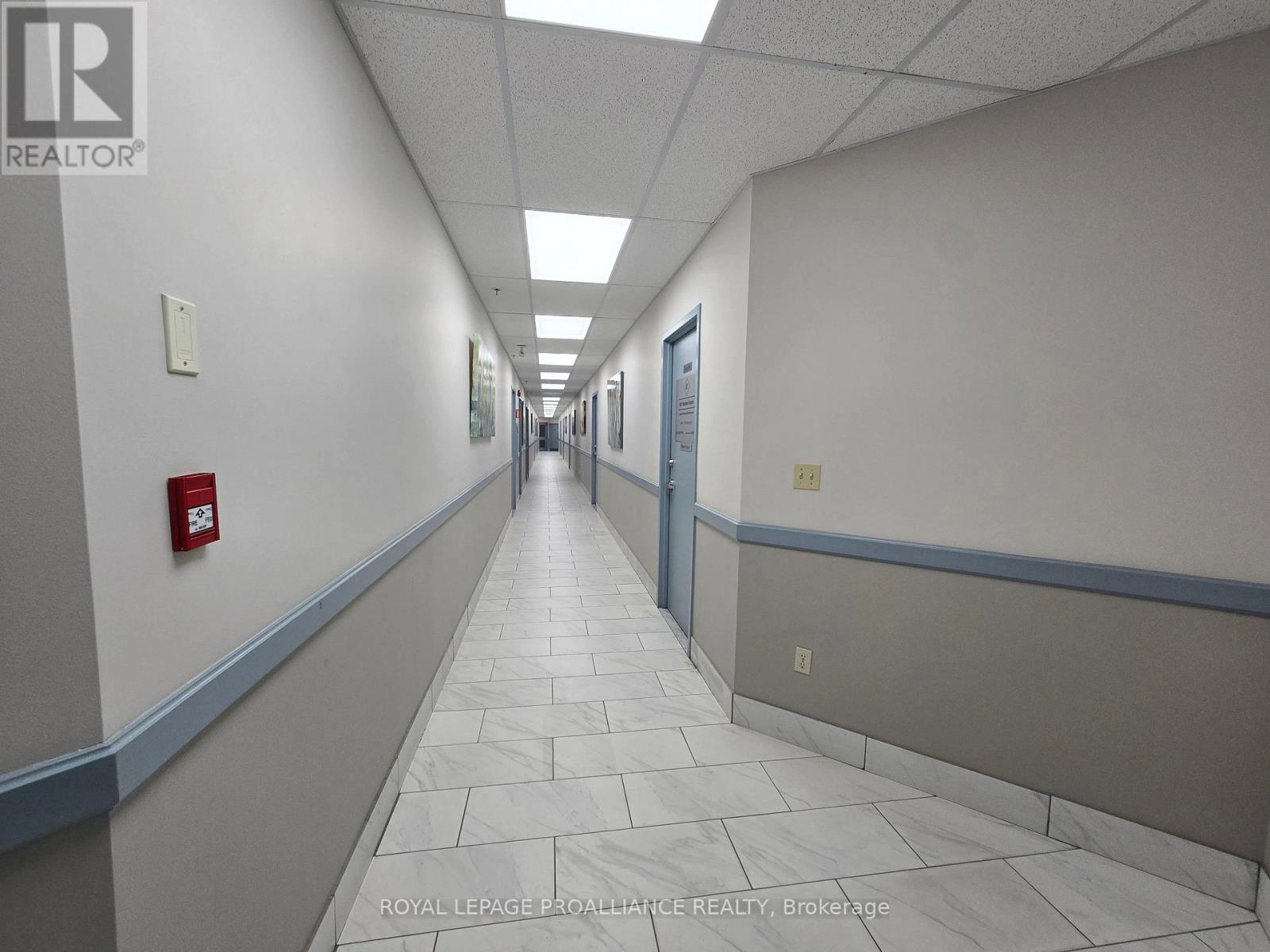 210 - 365 North Front Street N, Belleville, Ontario K8P 5A5 - Photo 6 - X12572806