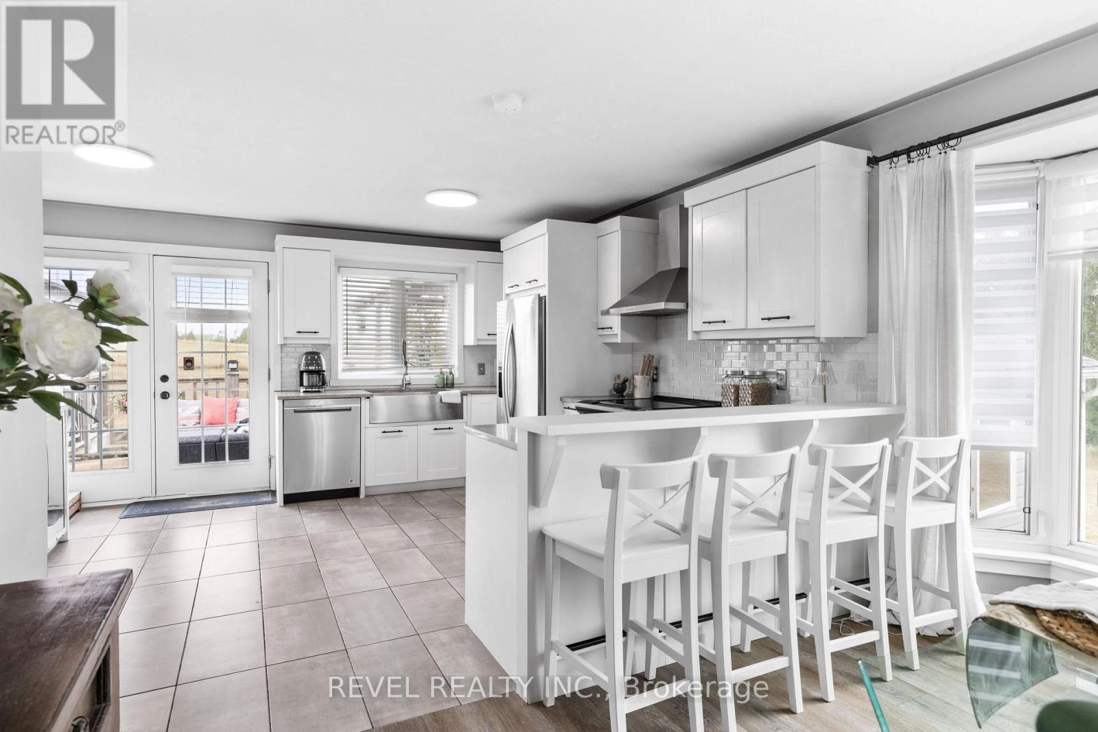 1578 Sturgeon Road, Kawartha Lakes, Ontario  K0M 1L0 - Photo 12 - X12576306