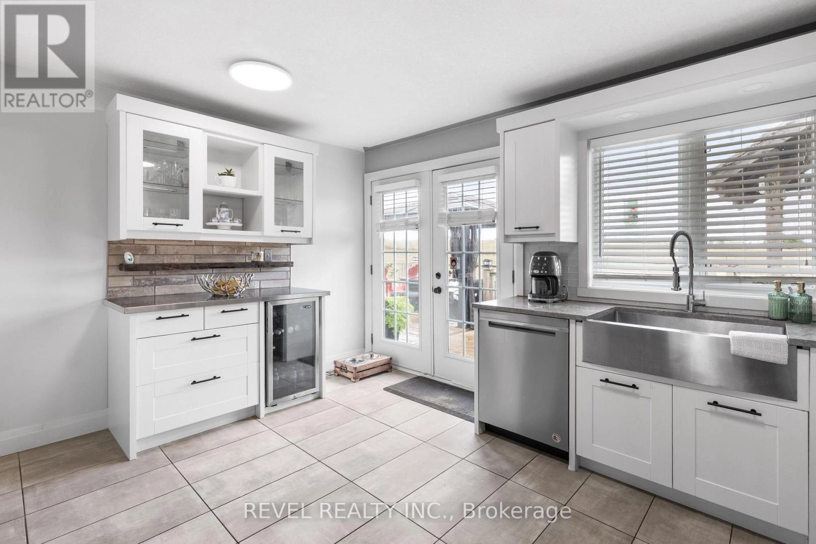 1578 Sturgeon Road, Kawartha Lakes, Ontario  K0M 1L0 - Photo 16 - X12576306