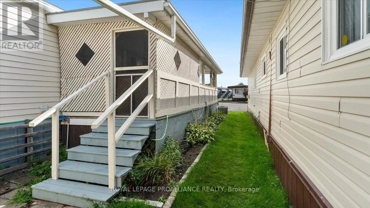 18 - 311 Dundas Street E, Quinte West, Ontario  K8V 1M1 - Photo 27 - X12578182