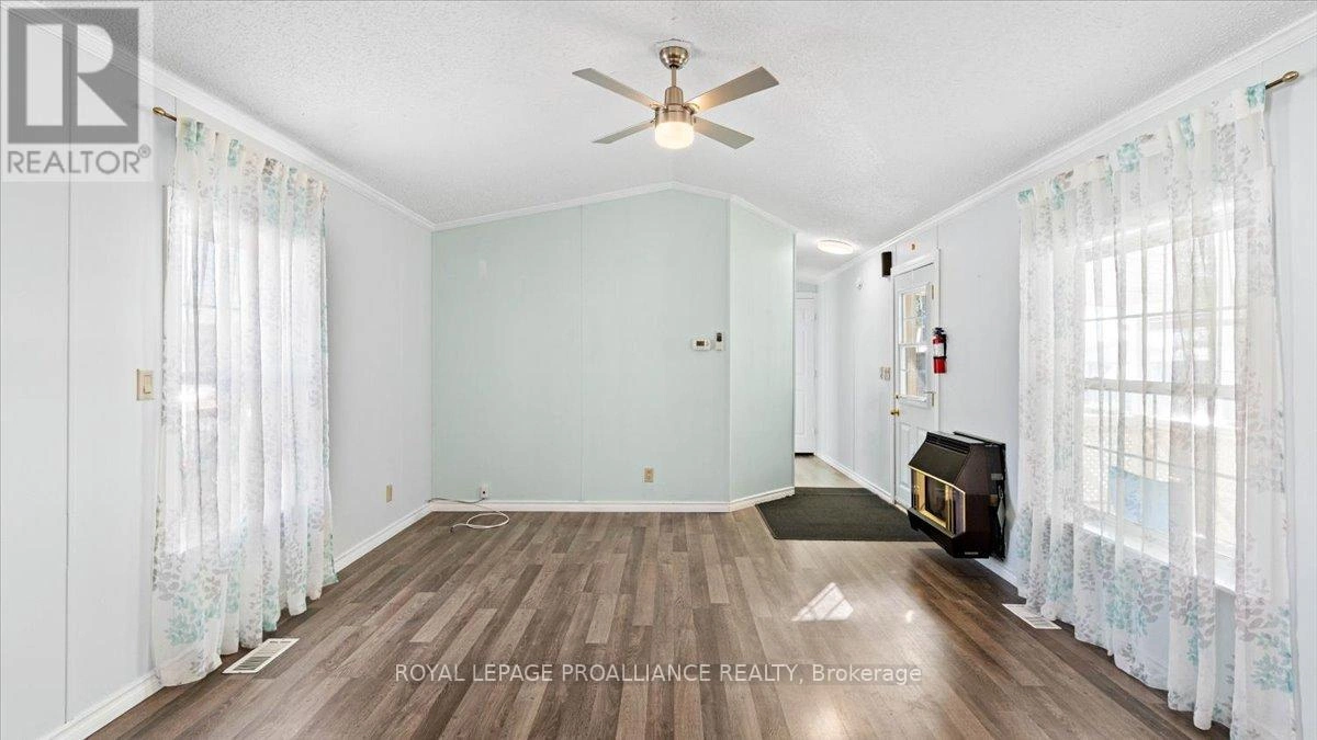 18 - 311 Dundas Street E, Quinte West, Ontario  K8V 1M1 - Photo 4 - X12578182