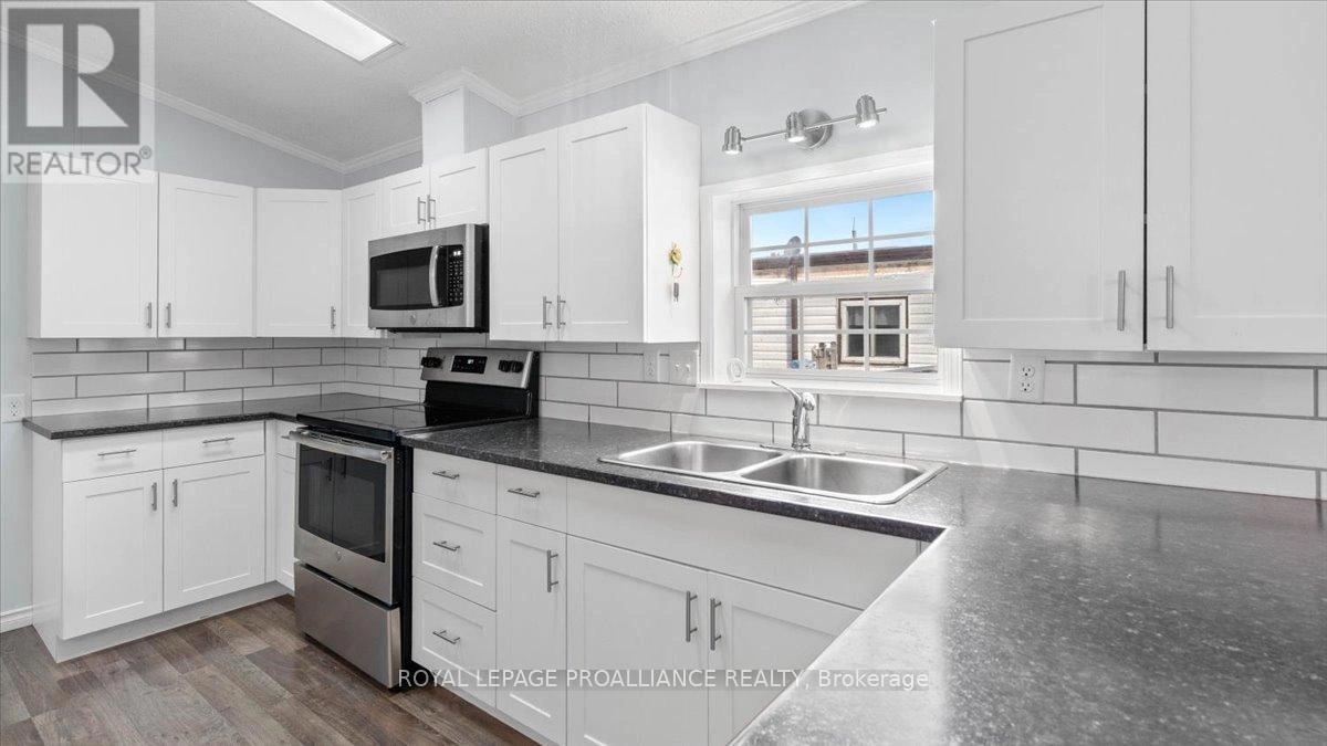 18 - 311 Dundas Street E, Quinte West, Ontario  K8V 1M1 - Photo 9 - X12578182