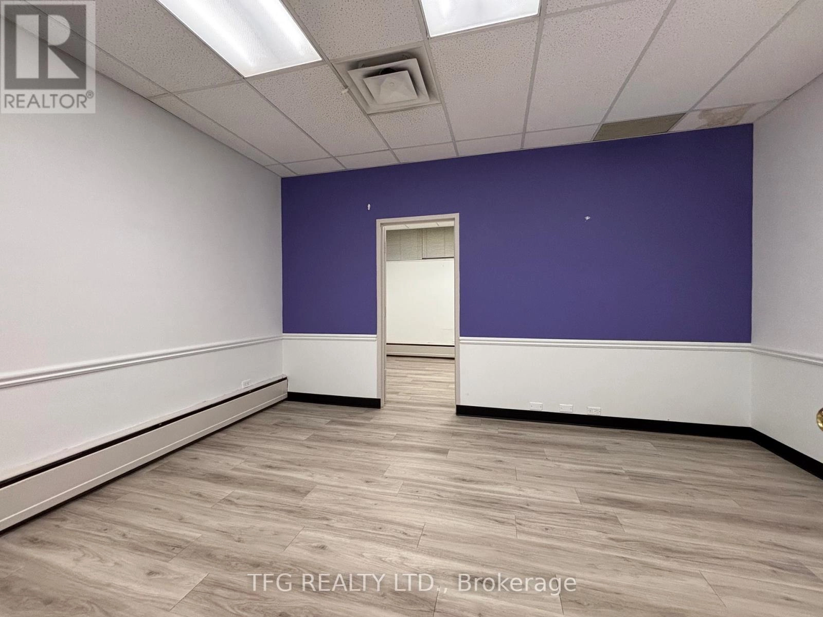 210 - 300 King Street W, Oshawa, Ontario L1J 8P3 - Photo 3 - E12582370