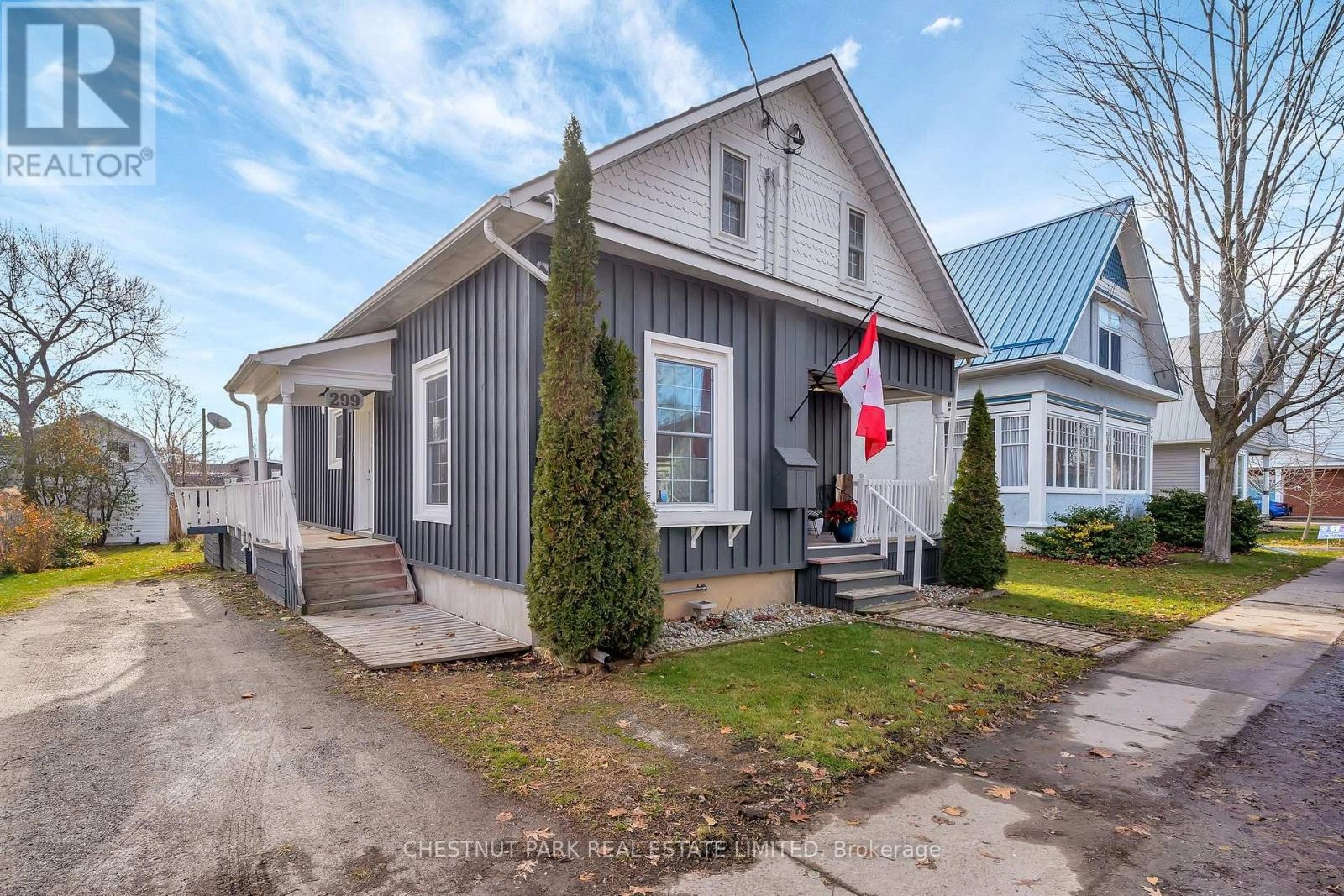 299 Noxon Avenue, Prince Edward County, Ontario  K0K 3L0 - Photo 2 - X12582424