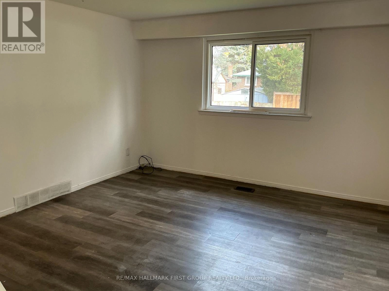 3 - 361 Linden Street, Oshawa, Ontario  L1H 6R6 - Photo 2 - E12583032