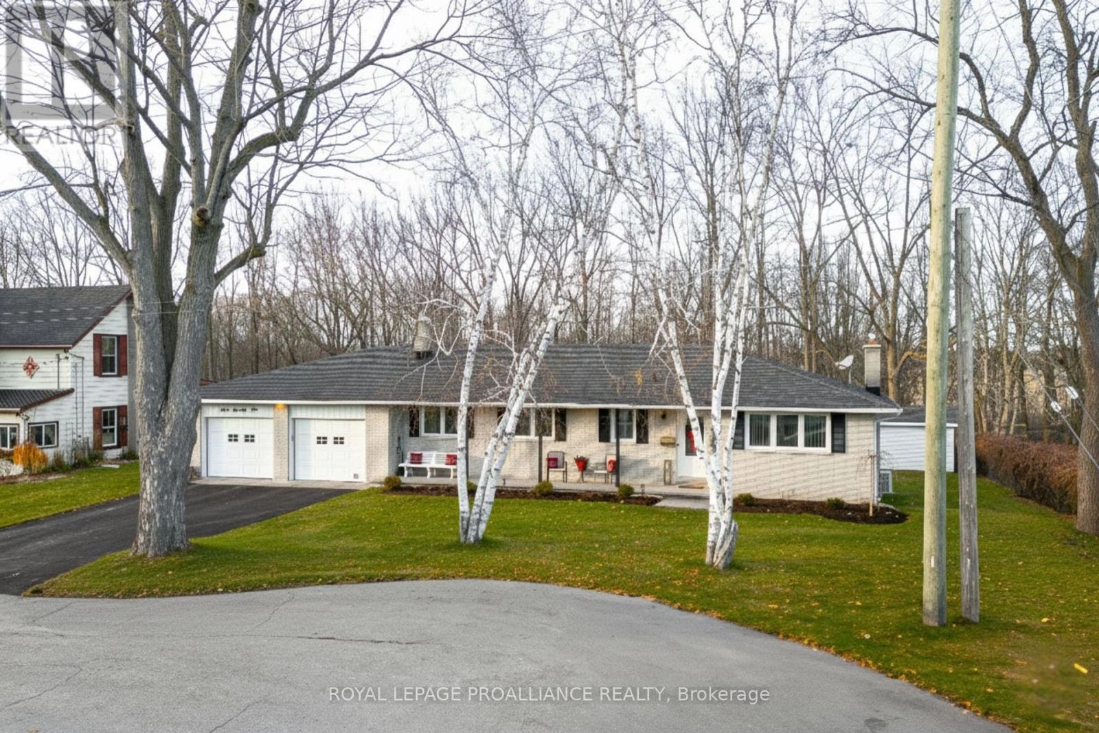 371 Maple Avenue, Deseronto, Ontario  K0K 1X0 - Photo 2 - X12583438