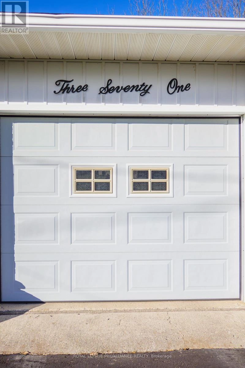 371 Maple Avenue, Deseronto, Ontario  K0K 1X0 - Photo 6 - X12583438