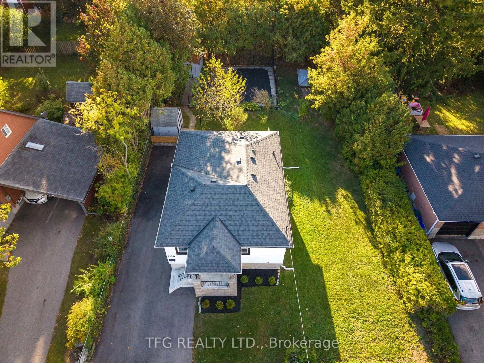 1120 SOMERVILLE STREET, Oshawa, Ontario