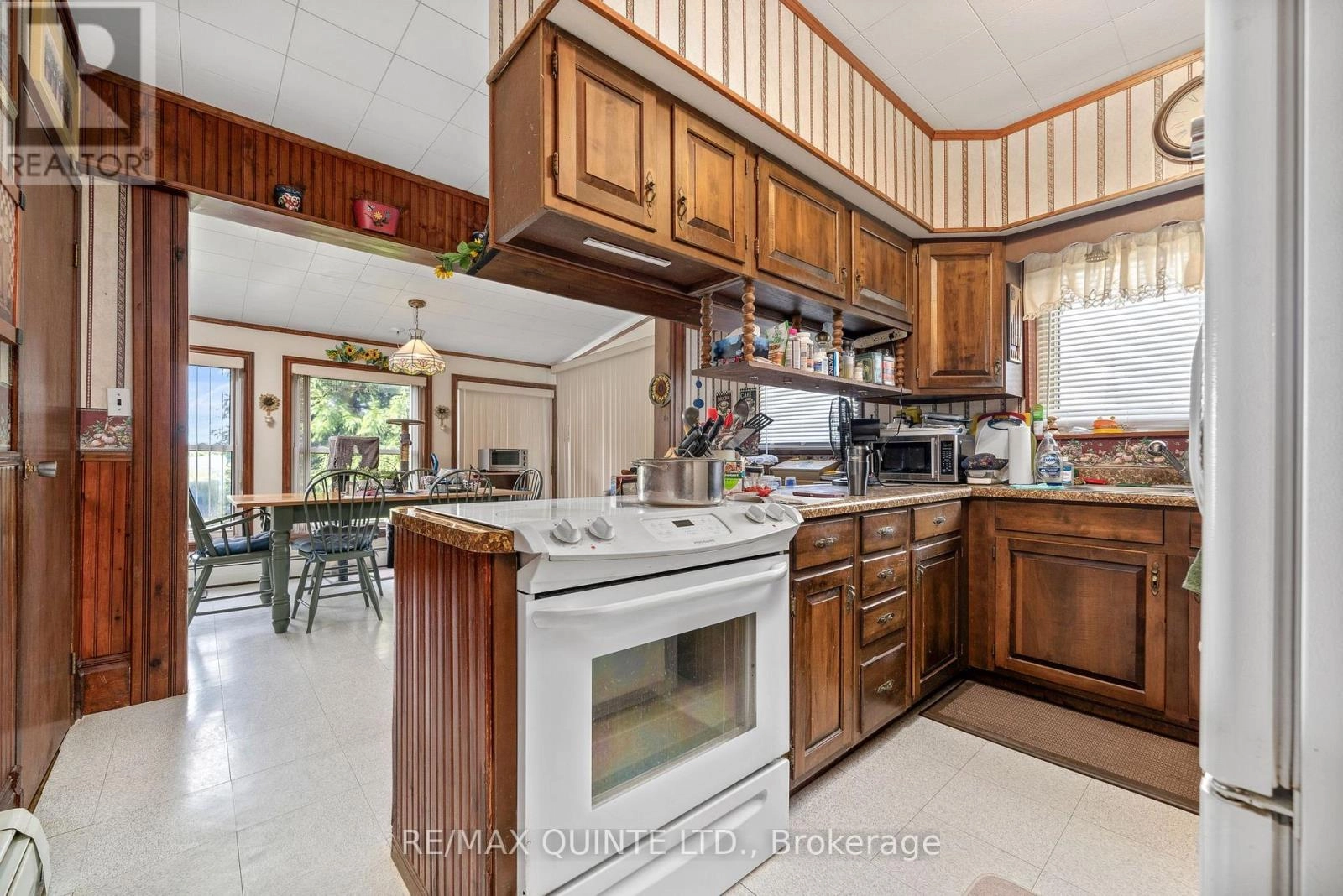 595 Elmbrook Road, Prince Edward County, Ontario  K0K 2T0 - Photo 14 - X12584748