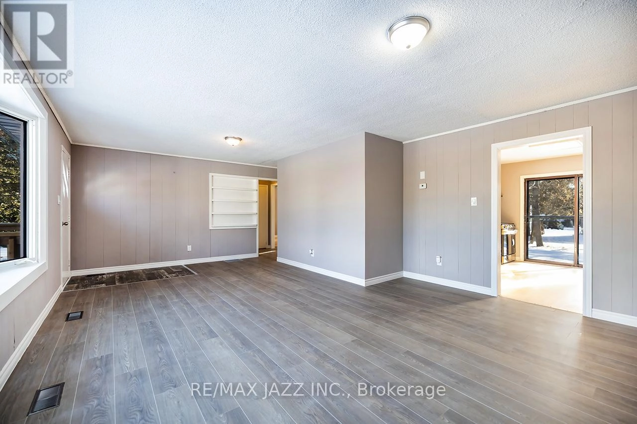 134 Day Drive, Kawartha Lakes, Ontario  L3V 6H5 - Photo 20 - X12568930