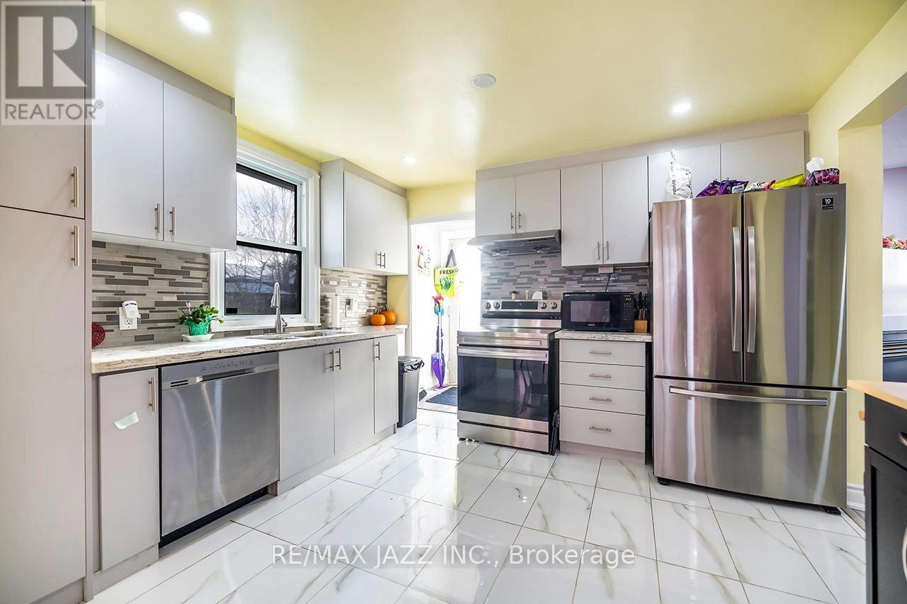 183 Conant Street, Oshawa, Ontario L1H 3R9 - Photo 14 - E12596922