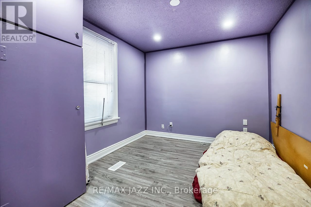 183 Conant Street, Oshawa, Ontario L1H 3R9 - Photo 9 - E12596922