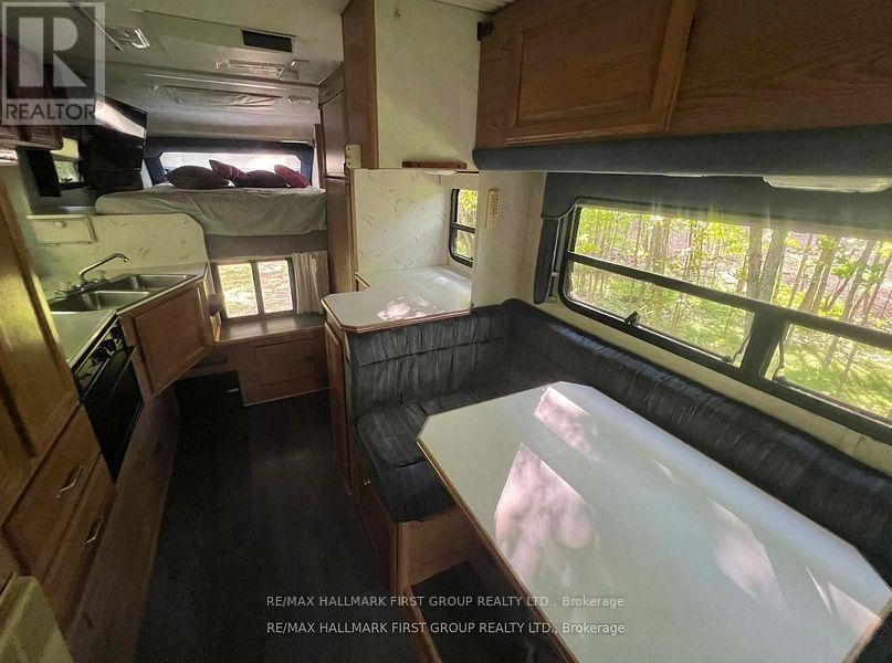 678 Centreview Road, Hastings Highlands, Ontario  K0J 1L0 - Photo 9 - X12449486