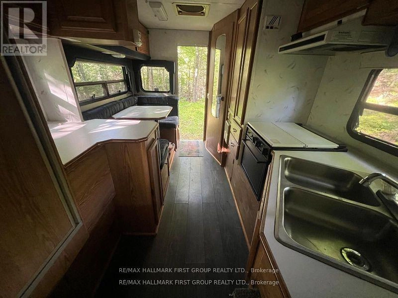 678 Centreview Road, Hastings Highlands, Ontario  K0J 1L0 - Photo 7 - X12449486