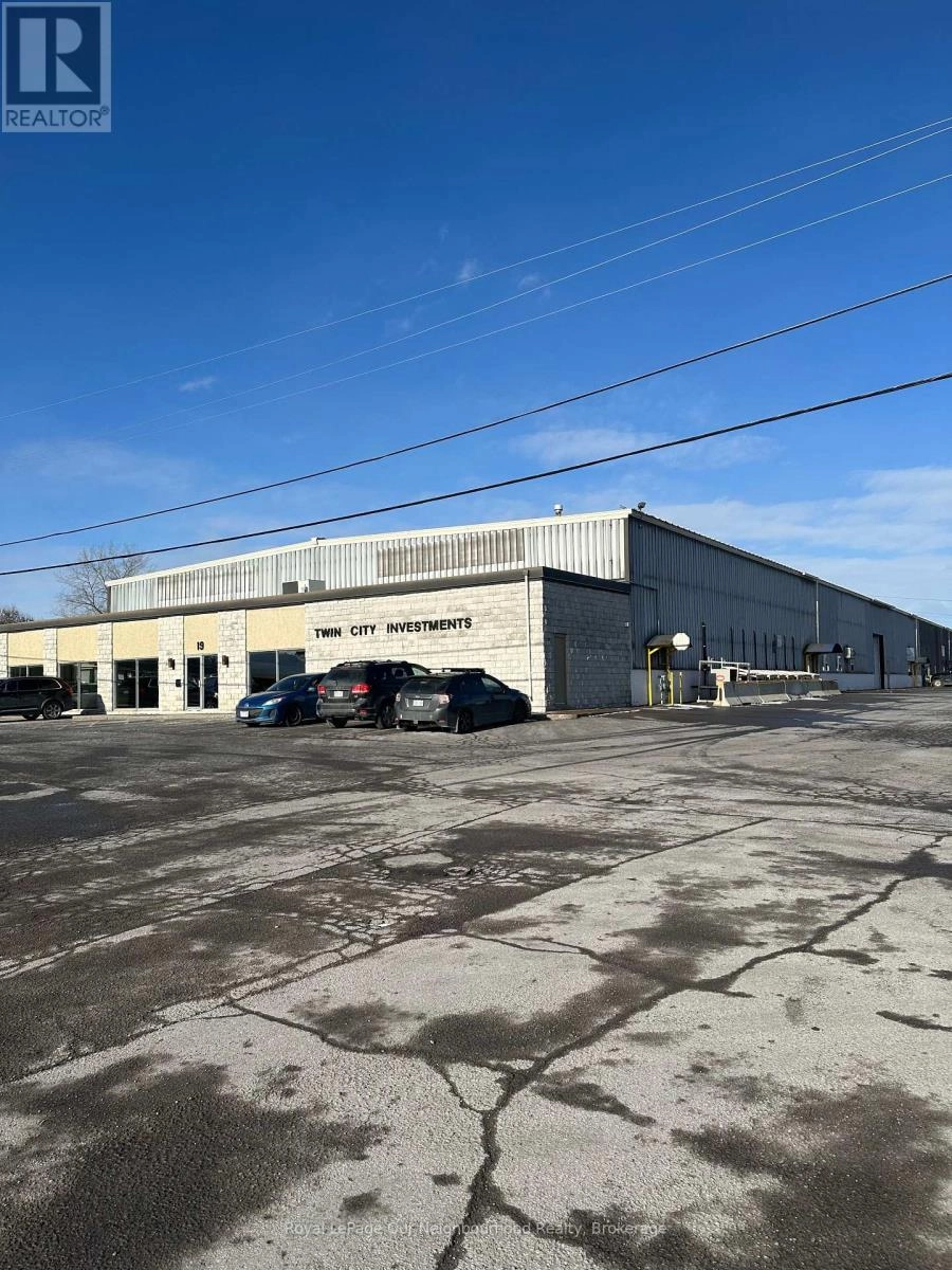 19 Frankford Crescent, Quinte West, Ontario  K8V 6H8 - Photo 1 - X12602440