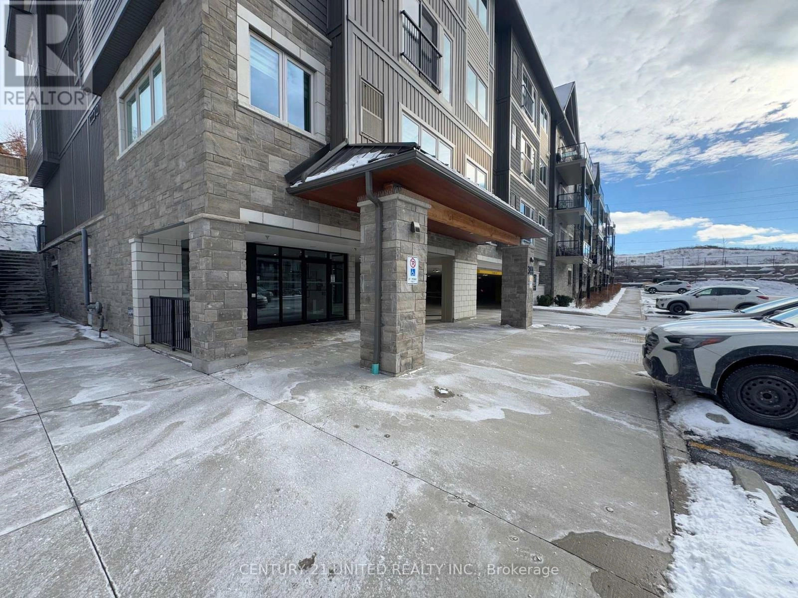 206 - 344 Florence Drive, Peterborough, Ontario  K9J 0K4 - Photo 2 - X12491586